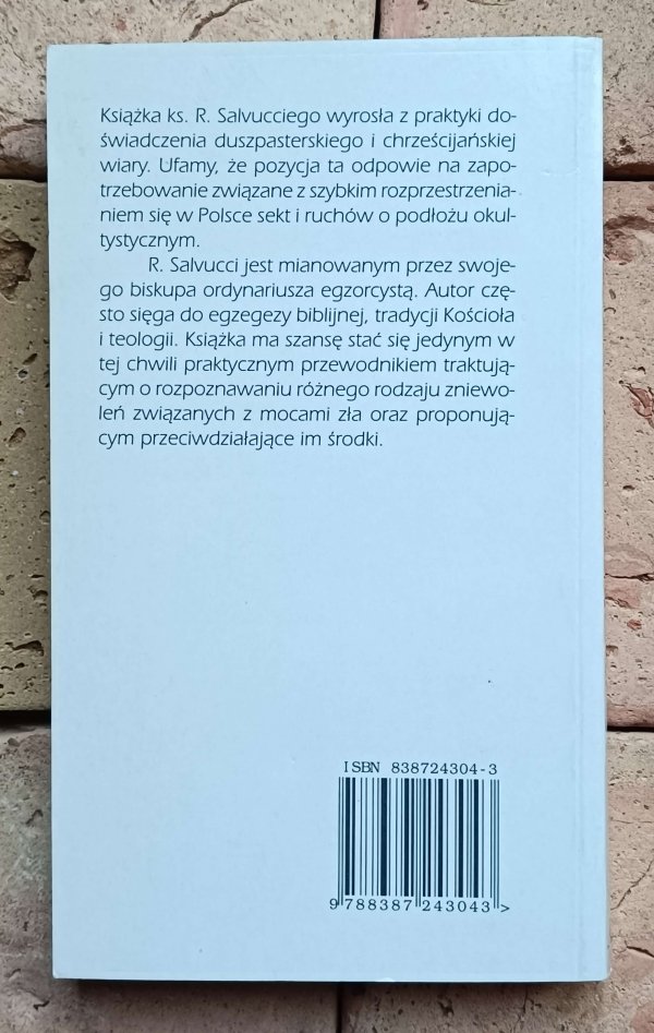 Raul Salvucci - Jasne słowa na temat ciemnej rzeczywistości