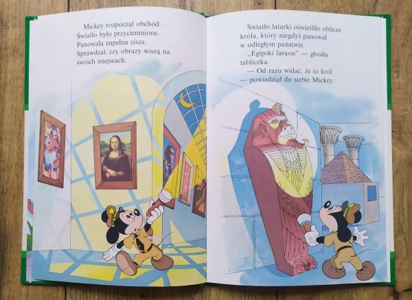 Walt Disney's Noc dinozaurów