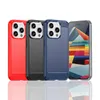 Elastyczne etui wzór karbon do iPhone 15 Pro Carbon Case - czarne