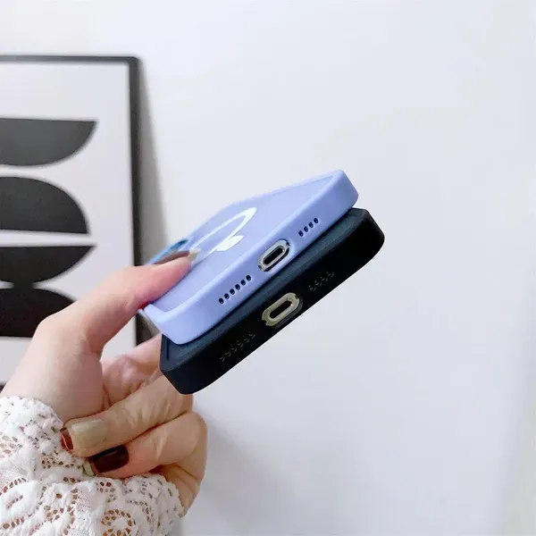 Magnetyczne etui z MagSafe Color Matte Case do iPhone 15 Pro Max - granatowe