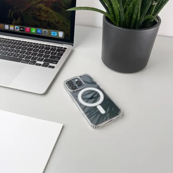 Etui Ultra Clear kompatybilne z MagSafe na iPhone 17 Pro - przezroczyste
