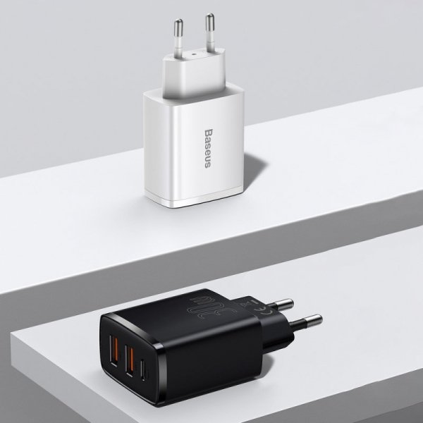 Baseus Compact szybka ładowarka sieciowa 2x USB / USB Typ C 30W 3A Power Delivery Quick Charge czarny (CCXJ-E01)