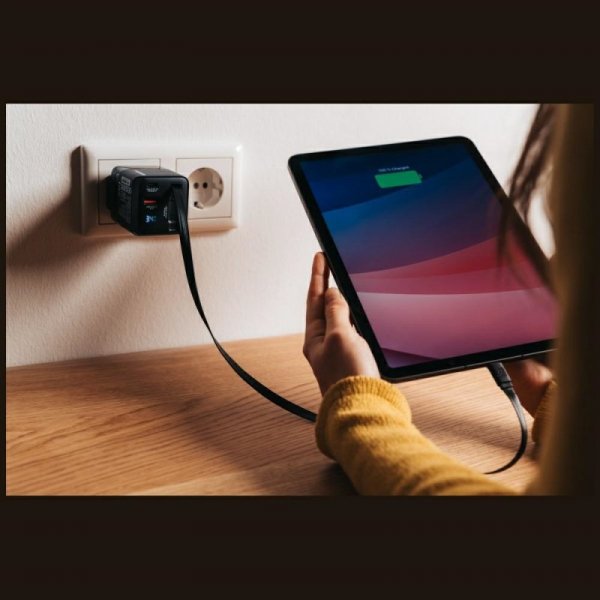 Verbatim Ładowarka sieciowa GaN 65W      2xUSB-C/USB-A + Adapter EU/UK/US czarny/black 32217