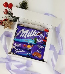 Słodycze Milka box na prezent świąteczny