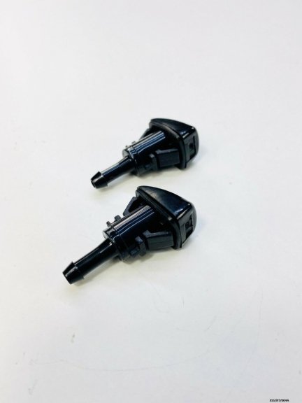 2 x Windscreen Washer Nozzle for Chrysler Grand Voyager RT 2008-2017 ESS/RT/004A