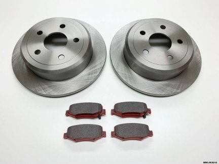 2 x Rear Brake Discs & brake Pads for Jeep Wrangler JK 2007-2018 BRK/JK/021A