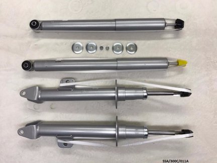 2 x Front & Rear Shock Absorber for Chrysler 300C 2005-2009 SSA/300C/011A