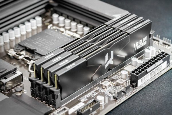 GOODRAM Pamięć DDR5 IRDM 32GB(2*16GB)/8000 CL36 czarna