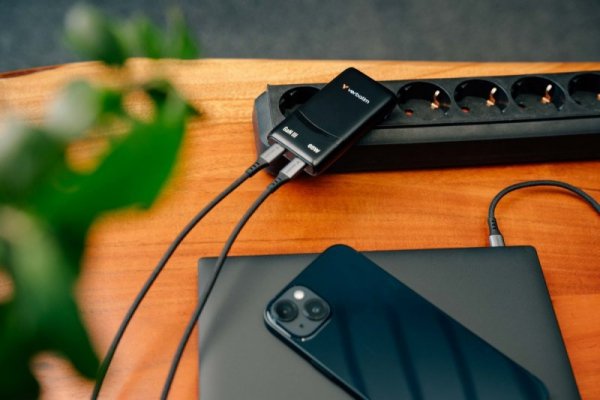 Verbatim Ładowarka uniwersalna Fold n GO GaN 65W 2xUSB-C PD 3.0 PPS Czarna