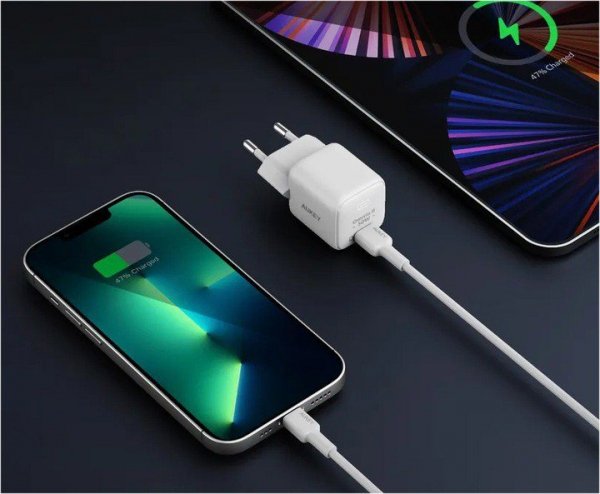 AUKEY PA-B1L White Omnia II Mini ładowarka sieciowa 1xUSB-C PowerDelivery 30W 5A