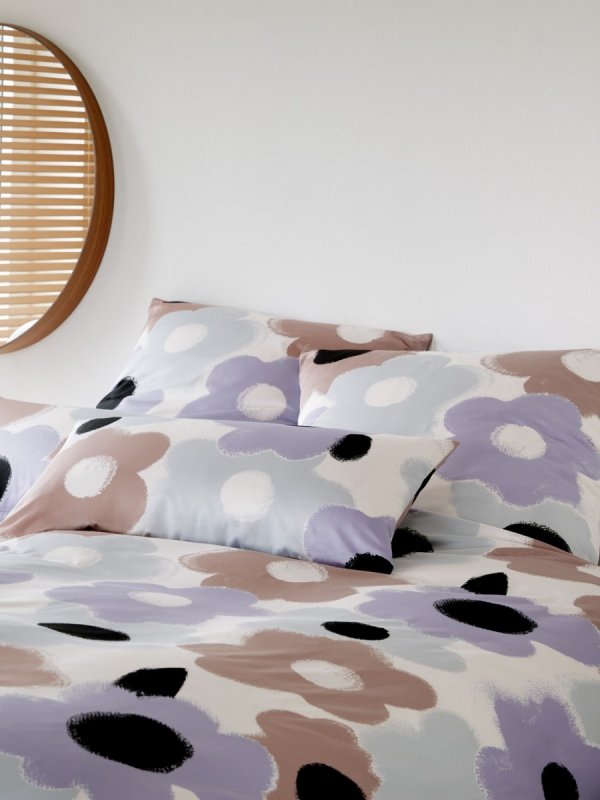 Elegante poszewka satyna Flowers flieder 2443 40x80, 80x80