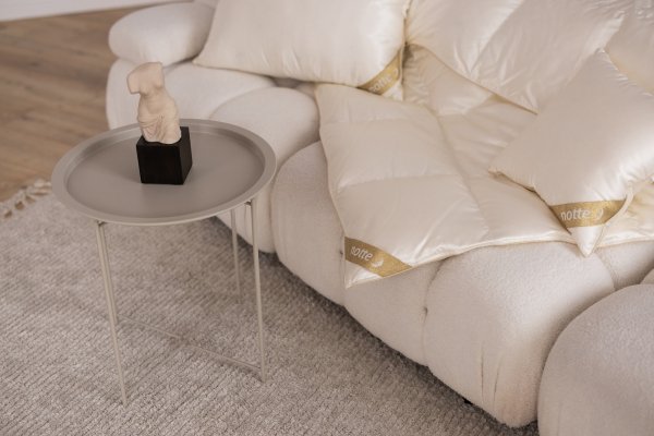 Zestaw kołdra puchowa z jedwabiem Dolce całoroczna 180x200+2poduszki