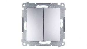 Simon 54 Łącznik bryzgoszczelny świecznikowy IP44, szybkozłącza, srebrny mat DW5B.01/43