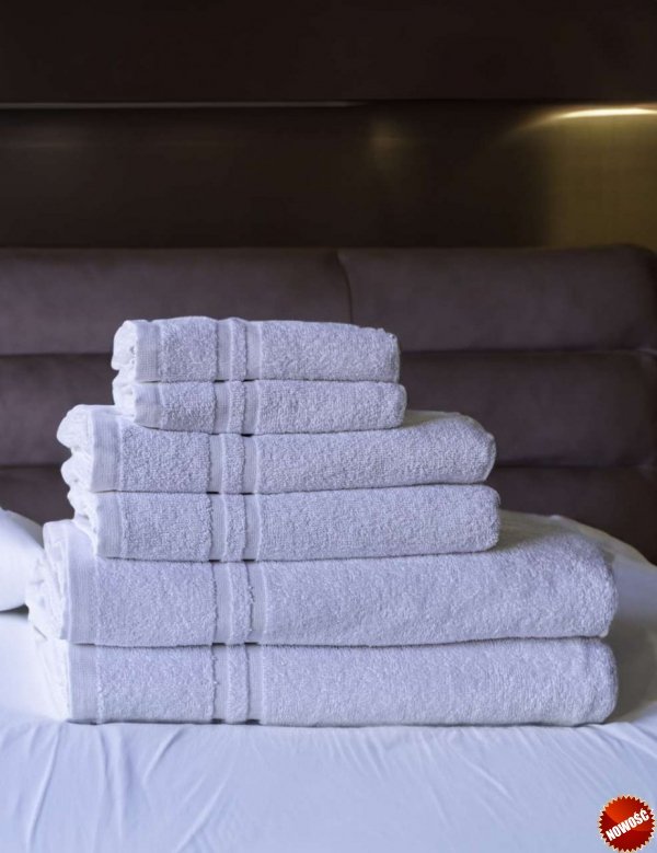 Ręcznik hotelowy mały 400 gram