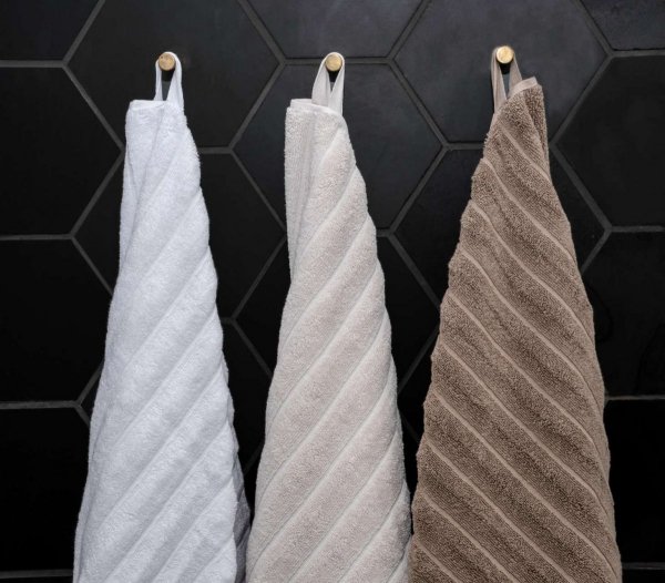 Ręcznik OLH600 PREMIUM TOWEL z zawieszką