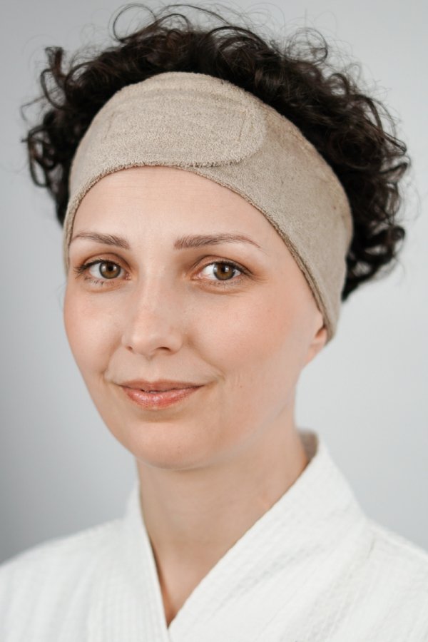 opaska kosmetyczna frotte w kolorze beżowym