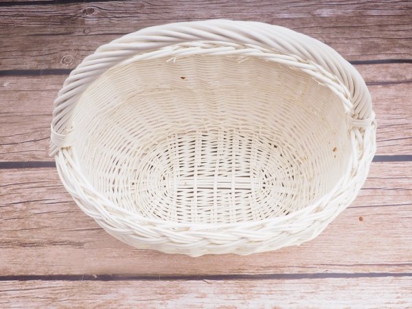 Kosz na zakupy Biały z wkładem Garbaty - sklep z wiklina - zdjęcie