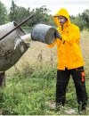 Kurtka wodoochronna zapinana na zamek + stójka z polarem