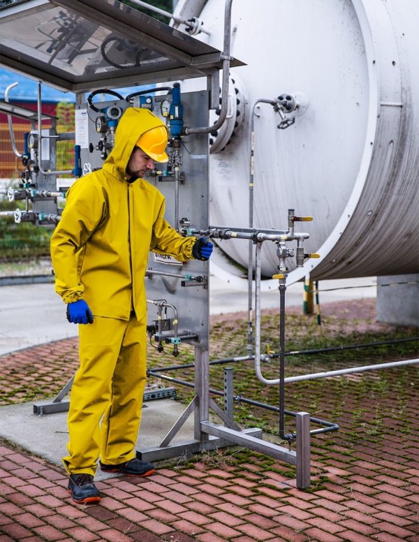 ANTISTATISCHE WASSERSCHUTZKLEIDUNG MODELL 101/001/A