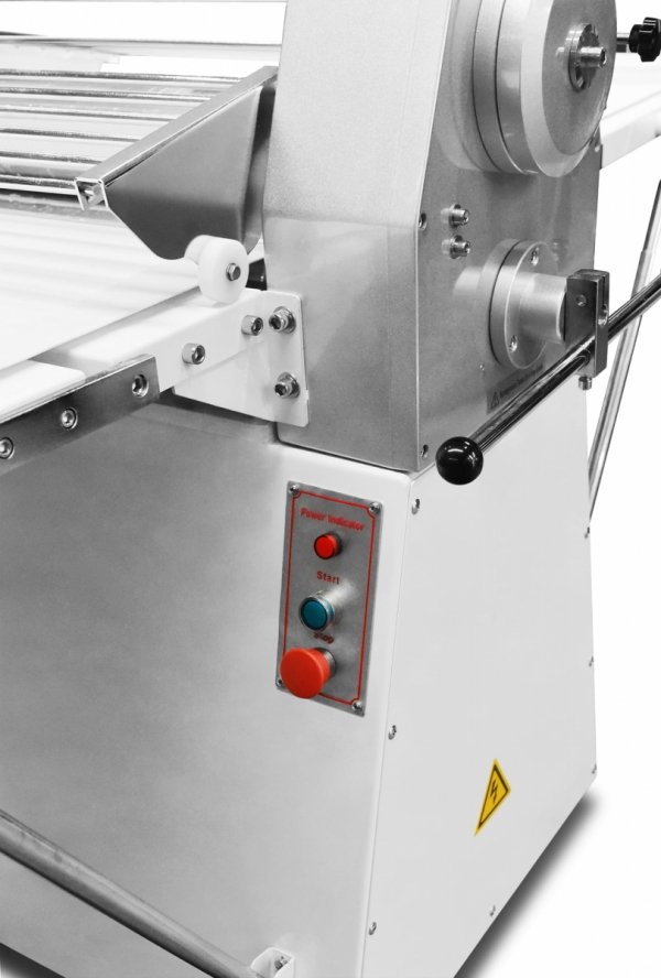 Wałkowarka piekarnicza do ciasta RQSM-550 | kruchego | francuskiego |  taśma 500 mm | 2610x1070x890 mm