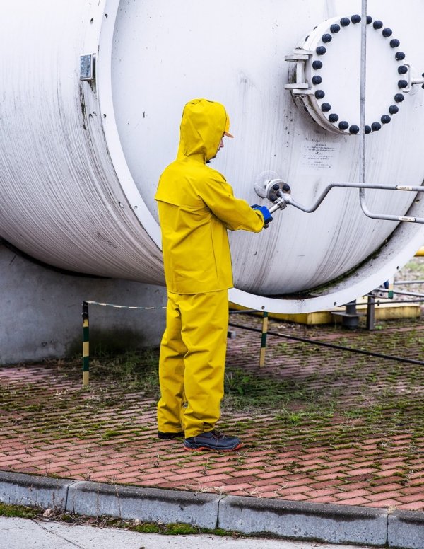 WATERPROOF ANTISTATIC CLOTHING 101/001/A