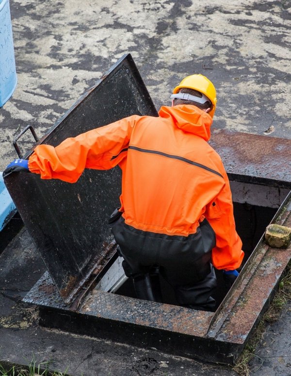 WATERPROOF OVERALLS FOR DRAINING CANAL'S WORKERS WITH PVC SAFETY BOOTS S5 304/K