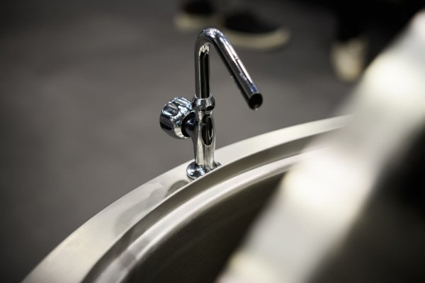 Kocioł warzelny elektryczny z grzaniem pośrednim | mieszadło w zestawie | 36 kW | 400V | 300 l | 1320x1330x940 mm | RQK-305ERM