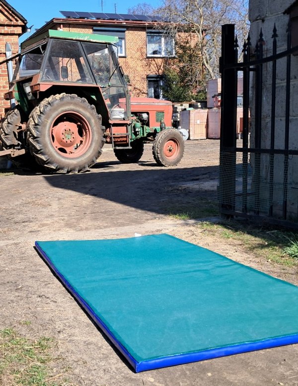 Mata dezynfekcyjna z zamkiem (380x110x5 cm)