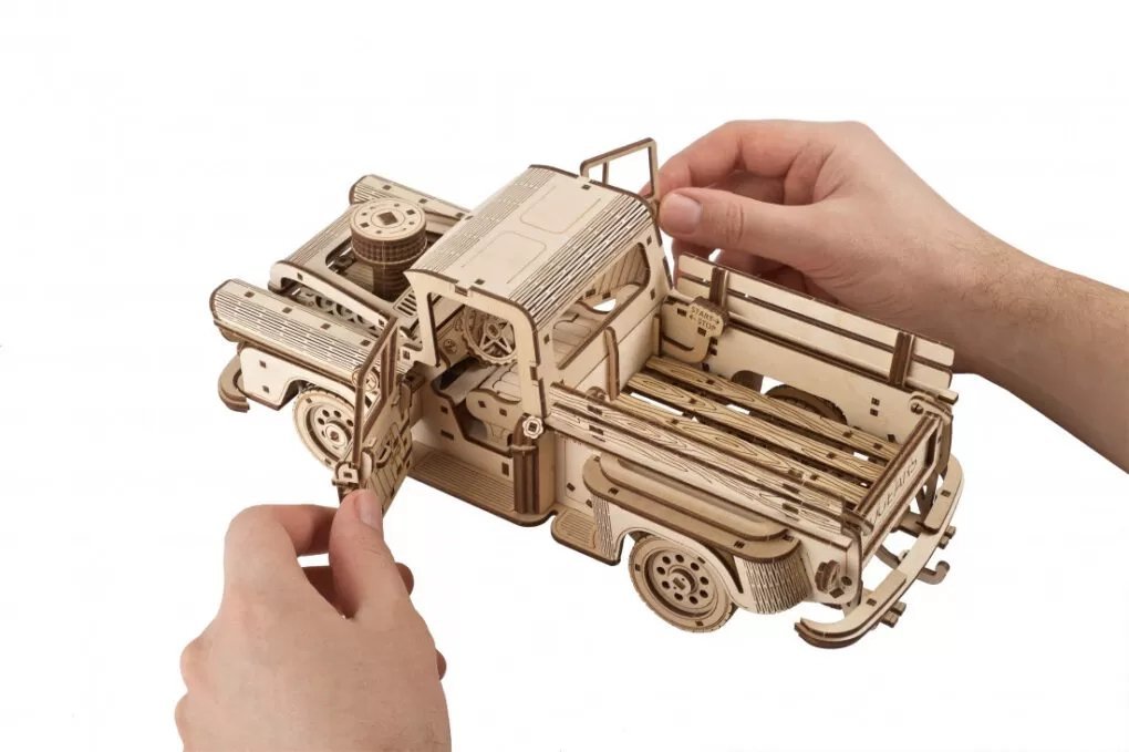 Puzzle 3D Drewniane Pickup Drwala uGEARS