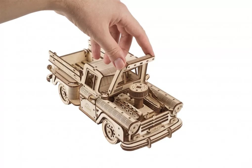 Puzzle 3D Drewniane Pickup Drwala uGEARS