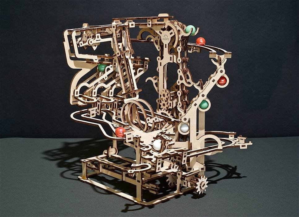 Puzzle 3D Drewniane Tor Kulkowy Wciągnik Łańcuchowy uGEARS