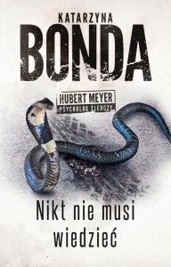 Nikt nie musi wiedzieć. Okładka miękka