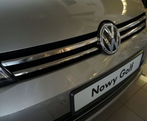 VW GOLF VII od 2012 Nakładki na grill stal połysk