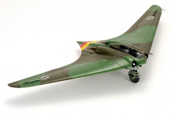 Zoukei-Mura SWS4803 Horten Ho 229 1/48