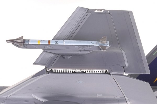 Tamiya 60794 1/72 Lockheed Martin F-35C Lightning II