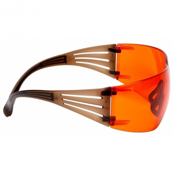 Okulary ochronne 3M SecureFit 400, czarno/brązowe oprawki, powłoka odporna na zaparowanie/zarysowanie Scotchgard (K i N), pomarańczowe soczewki, SF406SGAF-BLA-EU