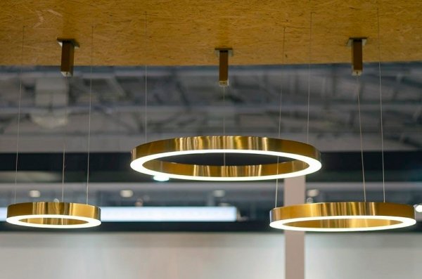Sufitowa lampa wisząca Golden Ring 60 - LED
