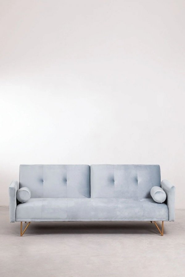 3-osobowa sofa do salonu rozkładana z funkcją spania z aksamitu kolor dusk blue na metalowych nóżkach