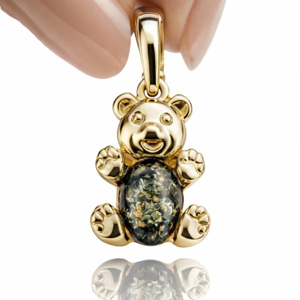 Zawieszka pozłacana z misiem i zielonym bursztynem srebro 925