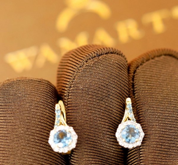 Kolczyki diamenty 32/0,12cT angielskie złoto 585