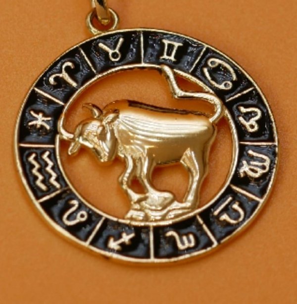 Zodiak Byk koło złoto 585