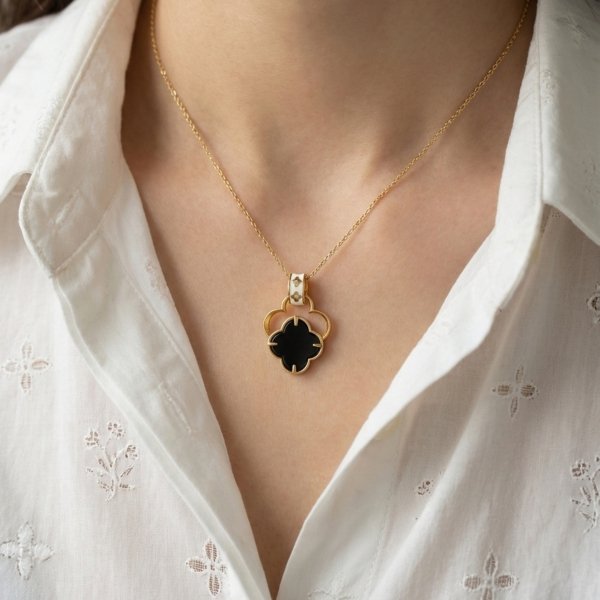 Wisior koniczyny 3D  złoto 585