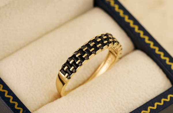 Pierścionek obrączka z czarnymi  kamieniami R.18 złoto 585