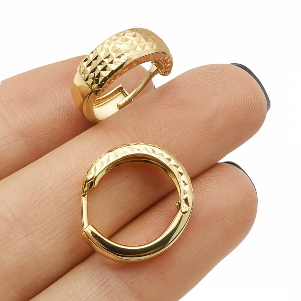 Kolczyki szerokie koła grawerowane złoto 375