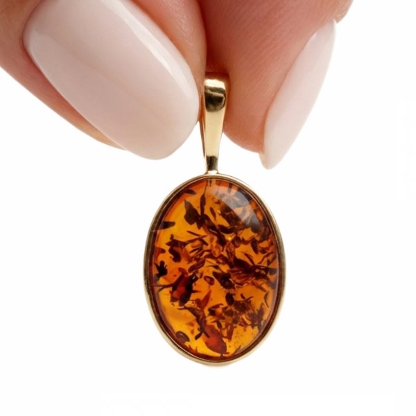 Wisior z owalnym bursztynem naturalnym złoto 585