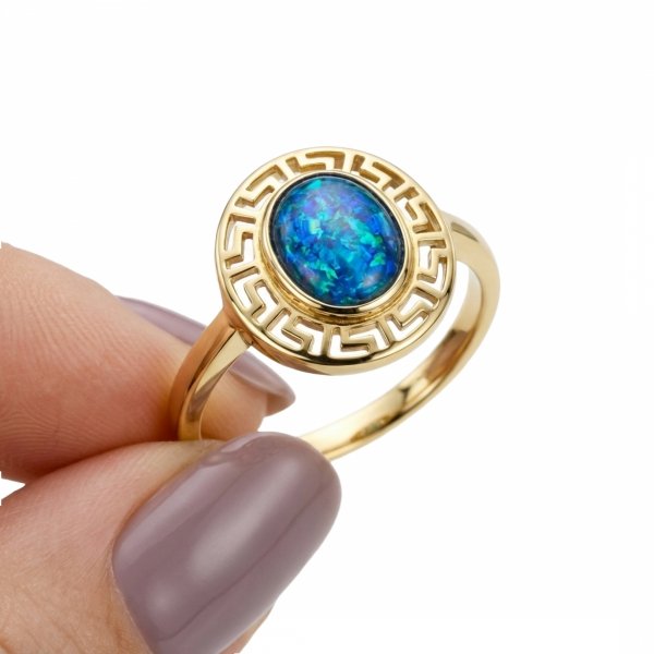 Pierścionek motyw grecki z ciemnym opalem złoto 585