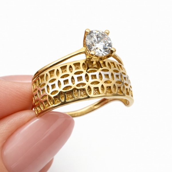 Szeroki pierścionek z kamieniem w szlifie brylantowym R.20 złoto 585