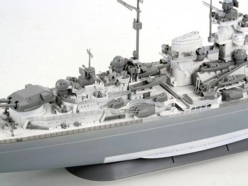 Revell Model plastikowy statek Tirpitz 1:350