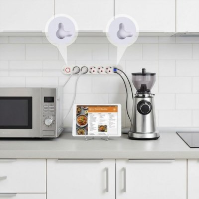 Maclean Listwa zasilająca 5 gniazd MCE395 W 3xUSB, 110-240v AC 50/60Hz, 2,1A max 2500W, biała