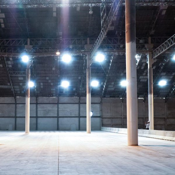 Oprawa V-TAC 150W LED UFO high bay IP65 ALU 135Lm/W VT-92151-N 6500K 20250lm 5 lat gwarancji